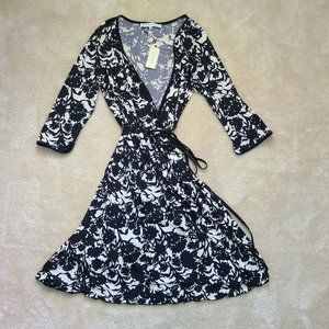 NWT Studio M Wrap Dress Black and Cream Size Large